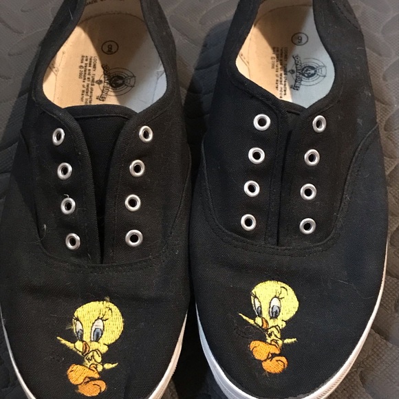 Warner Bros. Shoes - Vintage Tweety Slip on shoes